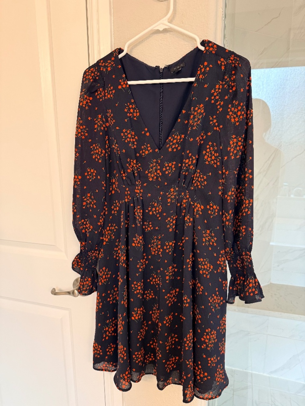 ANN TAYLOR-Navy & Orange Floral V-Neck Dress size 4